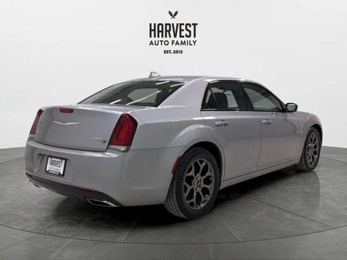 2018 Chrysler 300 S