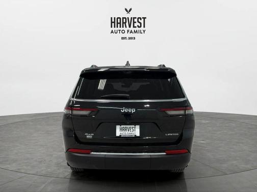 Diamond Black Crystal Pearlcoat 2023 Jeep Grand Cherokee L Limited
