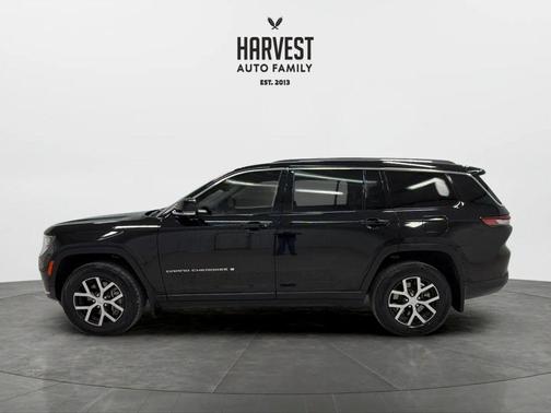 Diamond Black Crystal Pearlcoat 2023 Jeep Grand Cherokee L Limited