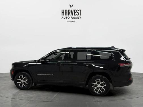 Diamond Black Crystal Pearlcoat 2023 Jeep Grand Cherokee L Limited