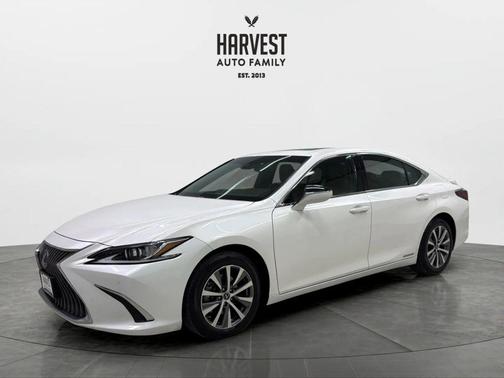 2021 Lexus ES 300h Base