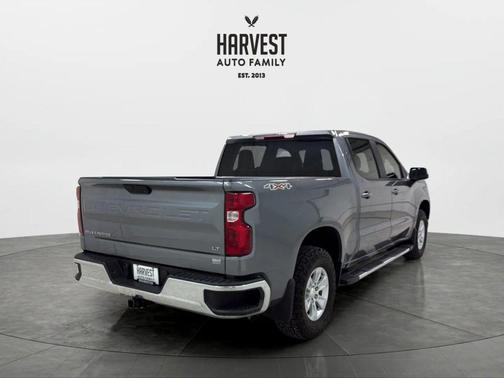 Silver Ice Metallic 2021 Chevrolet Silverado 1500 LT