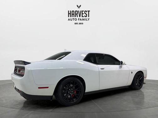 2015 Dodge Challenger SRT Hellcat