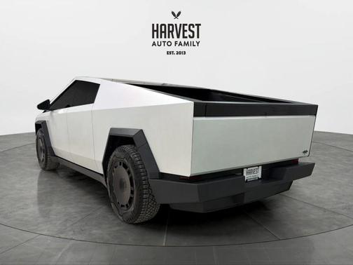 2024 Tesla Cybertruck Cyberbeast
