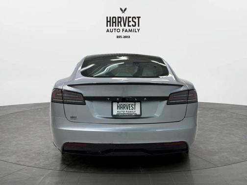 2025 Tesla Model S Plaid