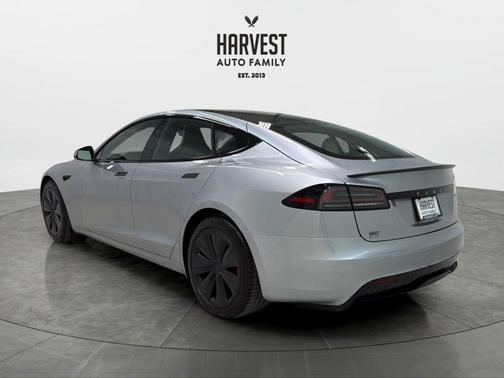 2025 Tesla Model S Plaid