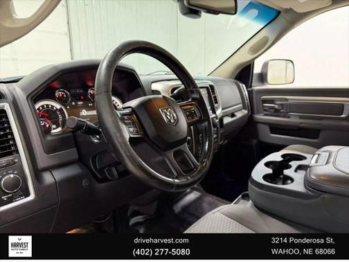 2018 RAM 3500 SLT Crew Cab 4x4 8' Box