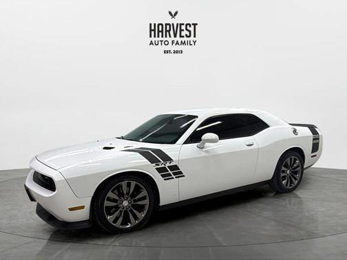 Bright White Clearcoat 2014 Dodge Challenger SRT8 Core