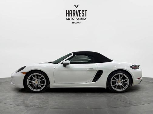 2019 Porsche 718 Boxster Roadster 2D