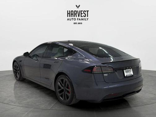 Stealth Grey 2023 Tesla Model S Plaid