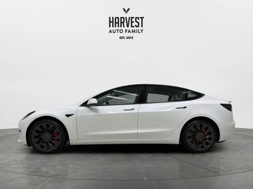 Pearl White Multi-Coat 2022 Tesla Model 3 Performance