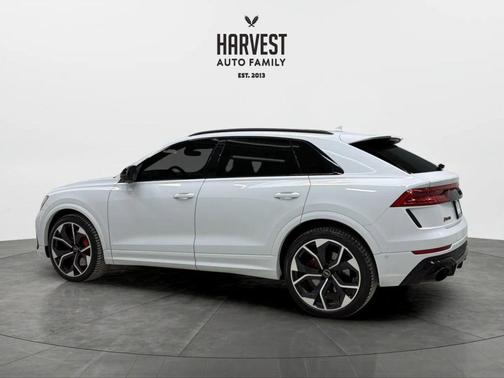2024 Audi RS Q8 4.0T