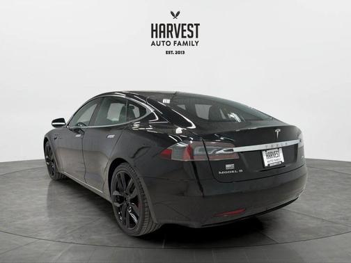 Black 2018 Tesla Model S P100D