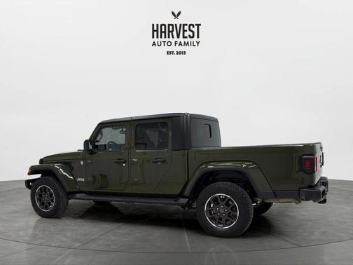 Sarge Green Clearcoat 2023 Jeep Gladiator Overland