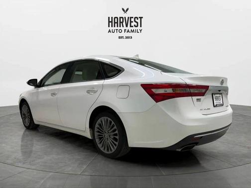 2017 Toyota Avalon XLE