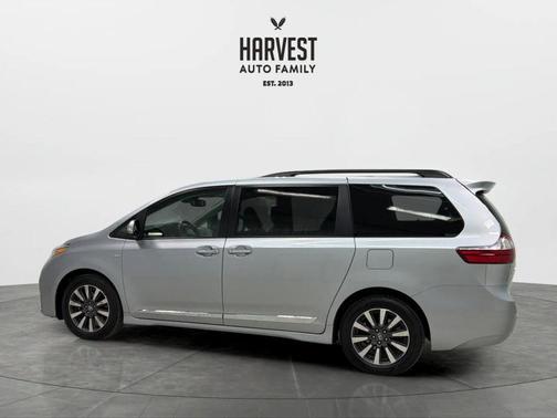 Silver Metallic 2019 Toyota Sienna Limited Premium