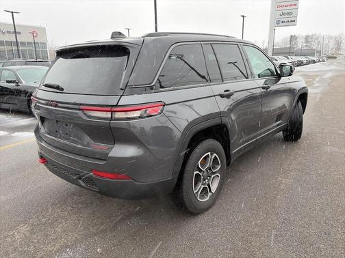 2022 Jeep Grand Cherokee Trailhawk
