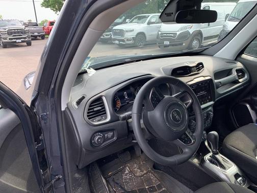 2022 Jeep Renegade Latitude