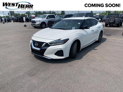 2023 Nissan Maxima SV