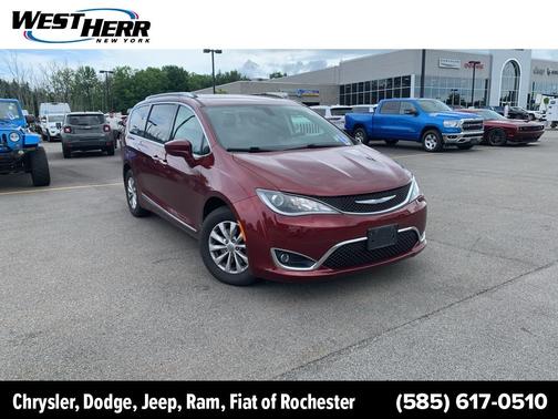 2018 Chrysler Pacifica Touring-L
