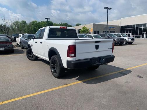 2022 RAM 1500 Classic SLT