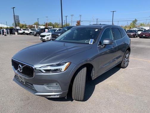 2021 Volvo XC60 T5 Momentum