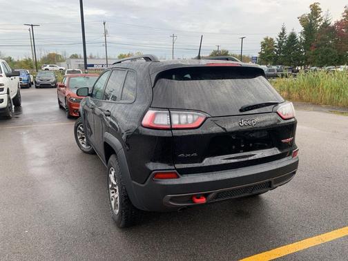 2022 Jeep Cherokee Trailhawk