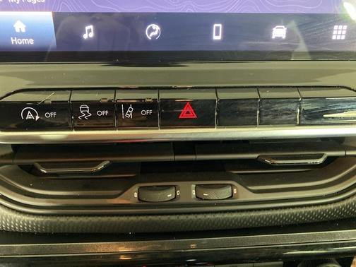 2023 Jeep Compass Altitude