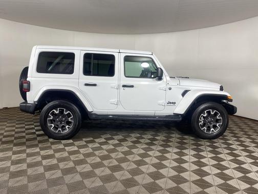 2025 Jeep Wrangler Sahara