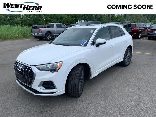 2022 Audi Q3 40 Premium
