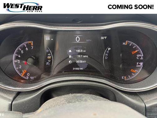 2020 Jeep Grand Cherokee Laredo