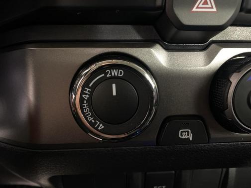 2022 Toyota Tacoma SR