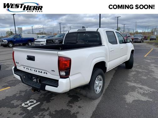 2022 Toyota Tacoma SR