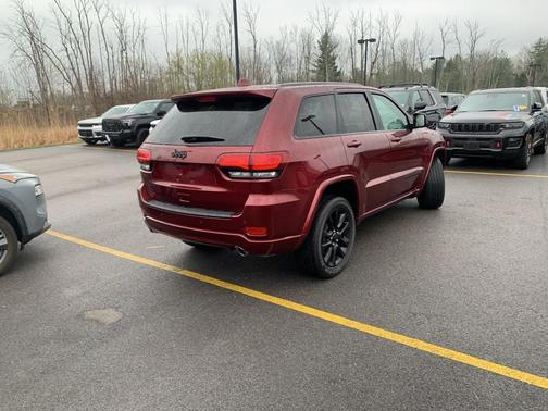 2021 Jeep Grand Cherokee Laredo X