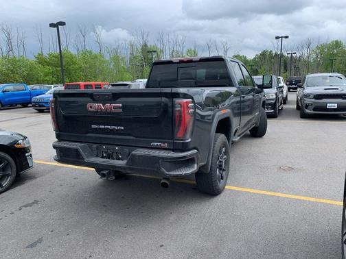 2024 GMC Sierra 2500 AT4