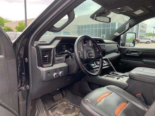 2024 GMC Sierra 2500 AT4