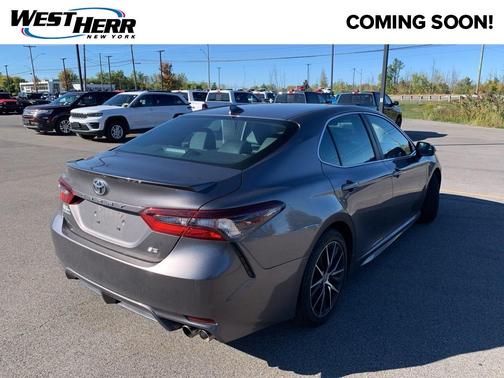2021 Toyota Camry SE Nightshade