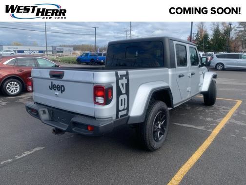 2022 Jeep Gladiator Sport