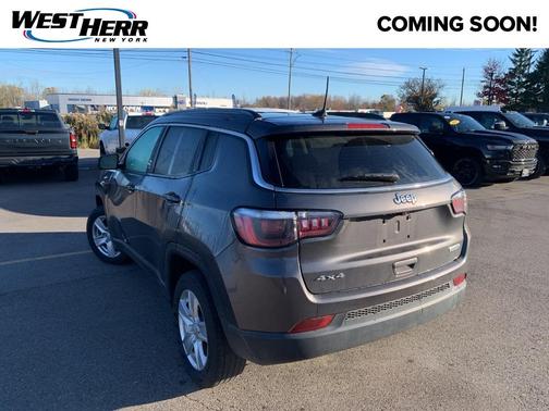 2022 Jeep Compass Latitude