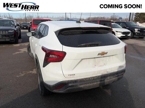 2024 Chevrolet Trax LS