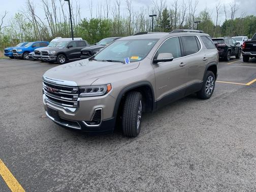 2022 GMC Acadia SLT