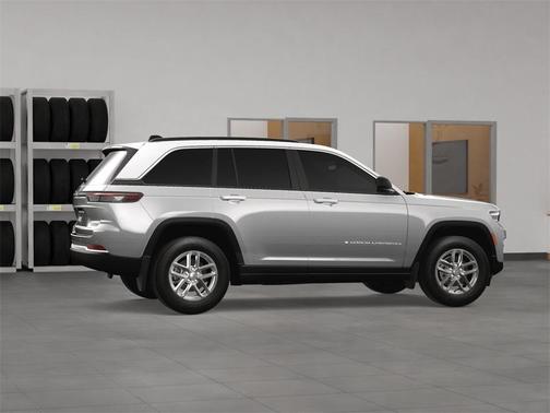 2025 Jeep Grand Cherokee Laredo X