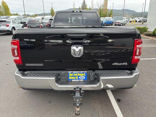 2023 RAM 3500 Big Horn Crew Cab 4x4 8' Box