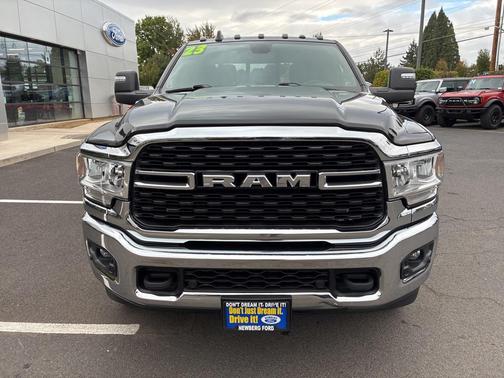 2023 RAM 3500 Big Horn Crew Cab 4x4 8' Box