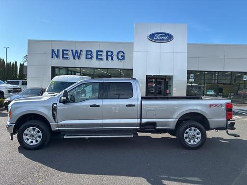 2023 Ford F-350 XLT
