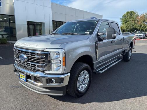 2023 Ford F-350 XLT