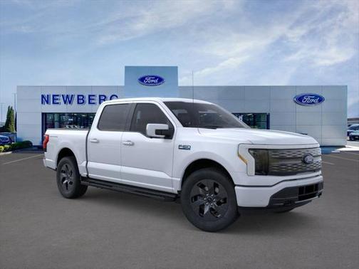 2025 Ford F-150 Lightning LARIAT