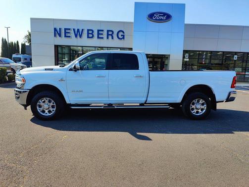 2021 RAM 3500 Laramie Crew Cab 4x4 8' Box