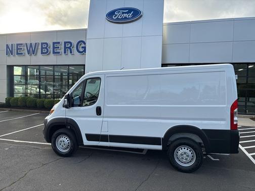 2025 RAM ProMaster 1500 Low Roof