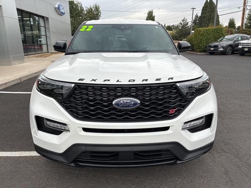 2022 Ford Explorer ST